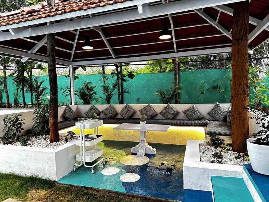 Serenity Farm Stay Hampāpura Extérieur photo